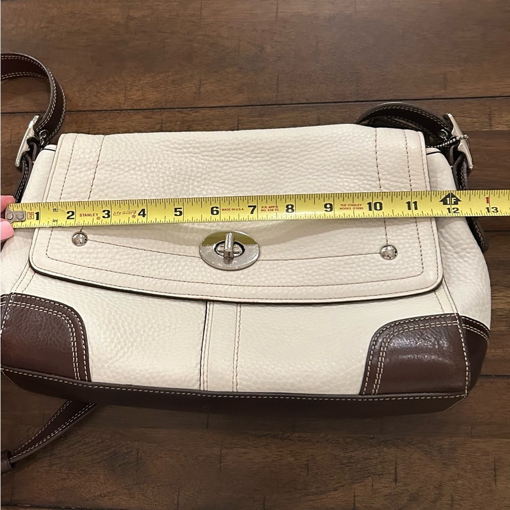 Coach Cream and Brown Leather Crossbody Shoulder Bag - Picture 3 of 15